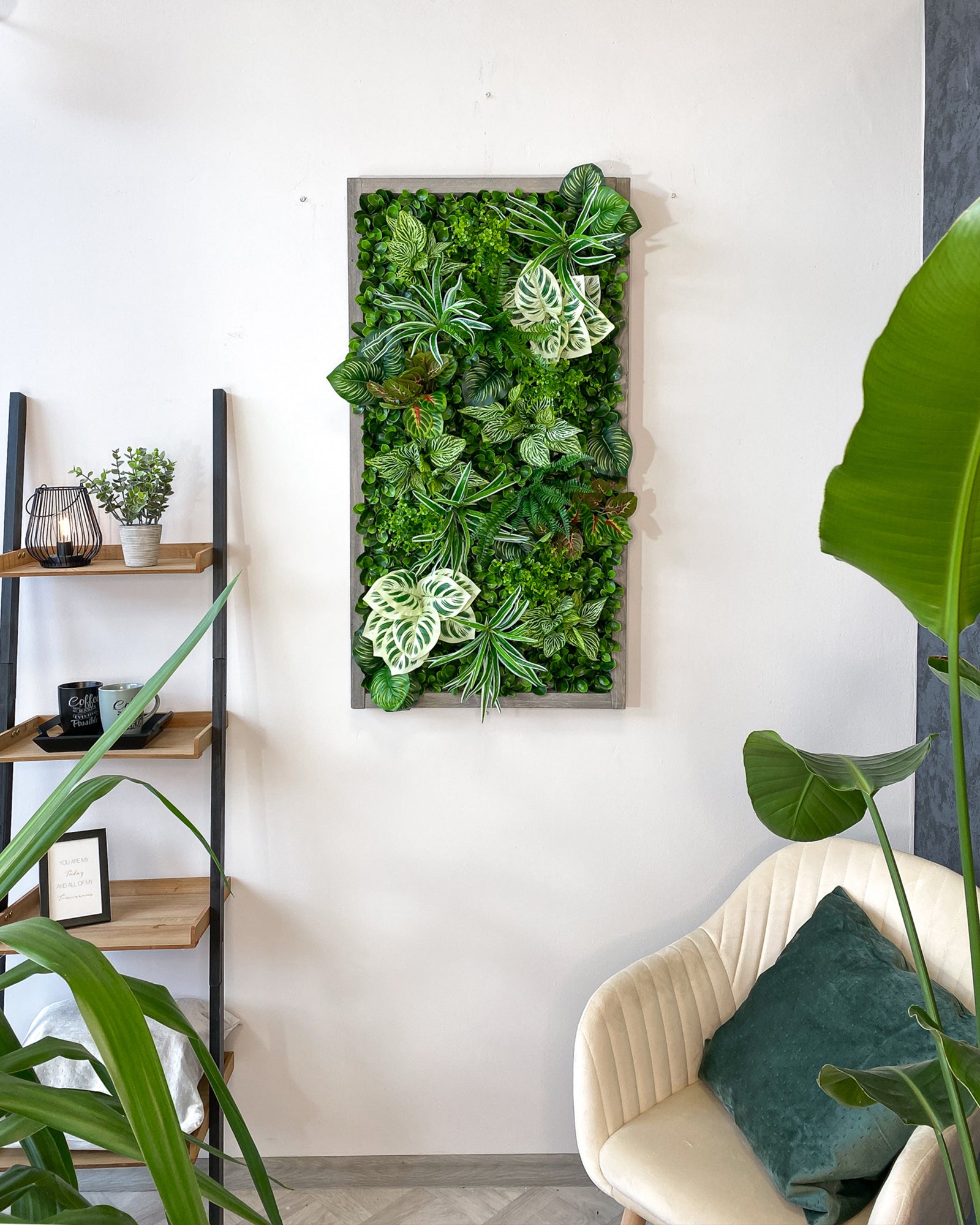 Plant Frame „Nublar“ - Künstliches Pflanzenbild im Jungle-Look aus Realtouch-Kunstpflanzen