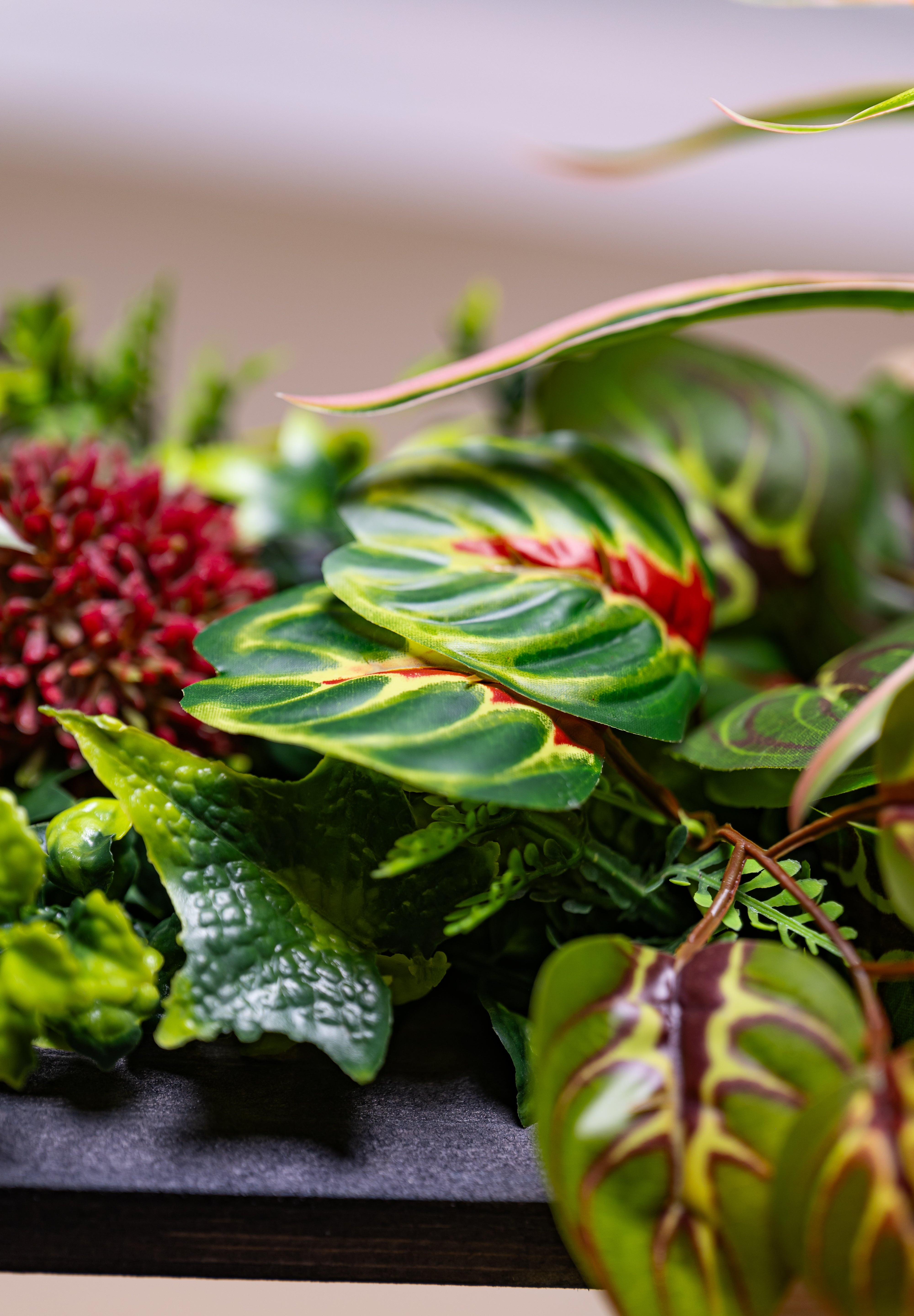 Plant Frame „Borneo“ - Künstliches Pflanzenbild im Jungle-Design aus Realtouch-Kunstpflanzen