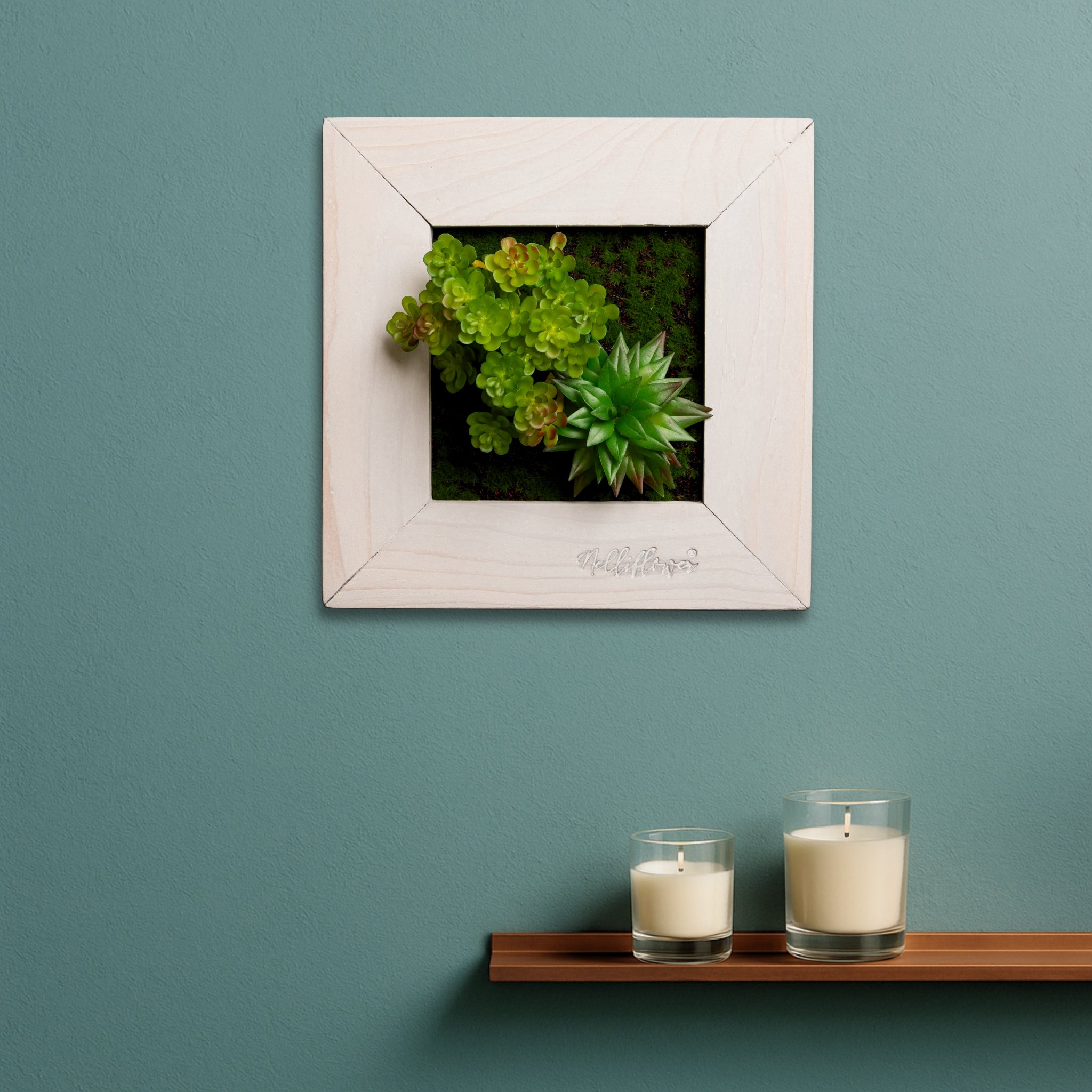 TinyFrame mit künstl. Sukkulenten im weißen Holzrahmen