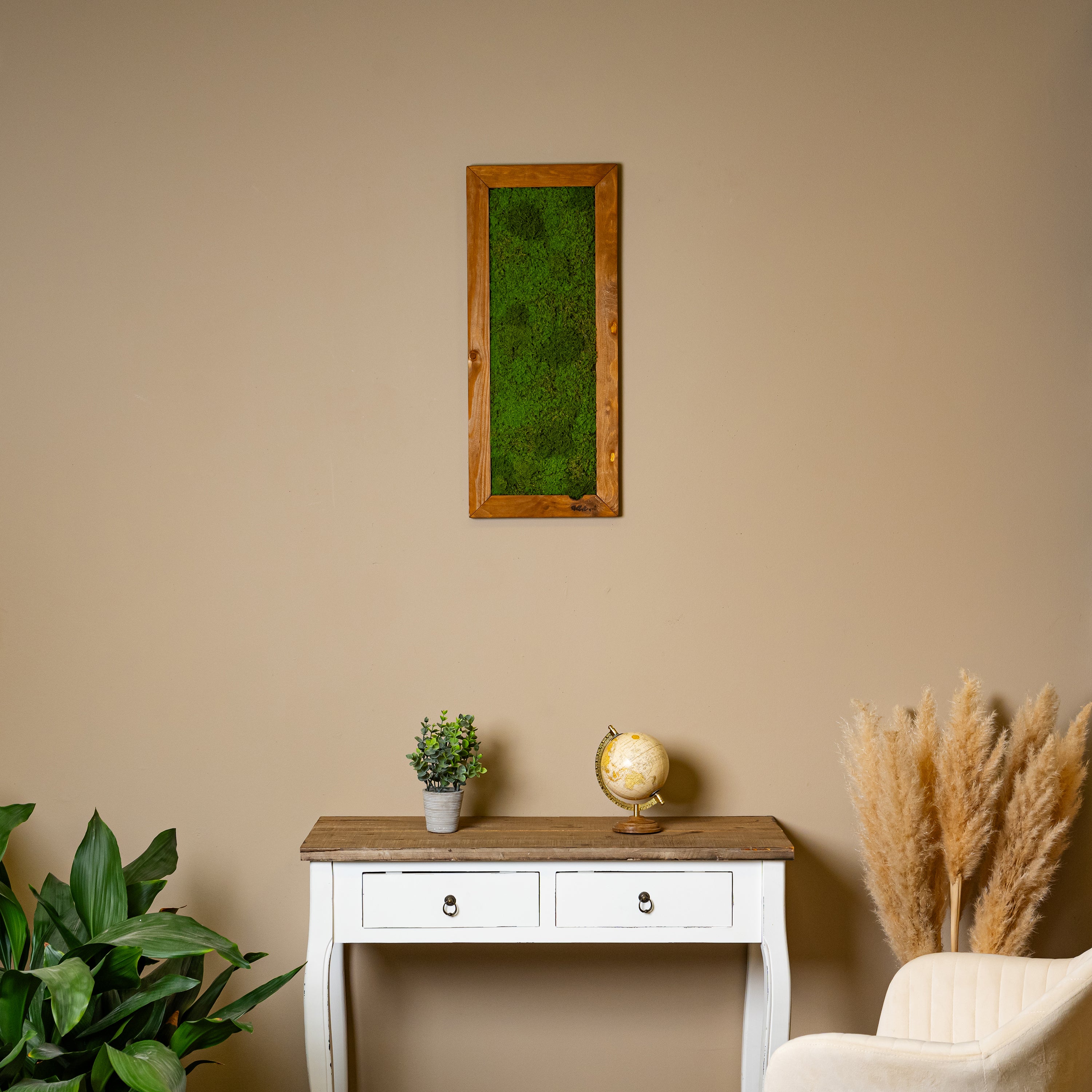 Plant Frame „Lauenwald“ - Handgefertigtes Moosbild im Echtholzrahmen