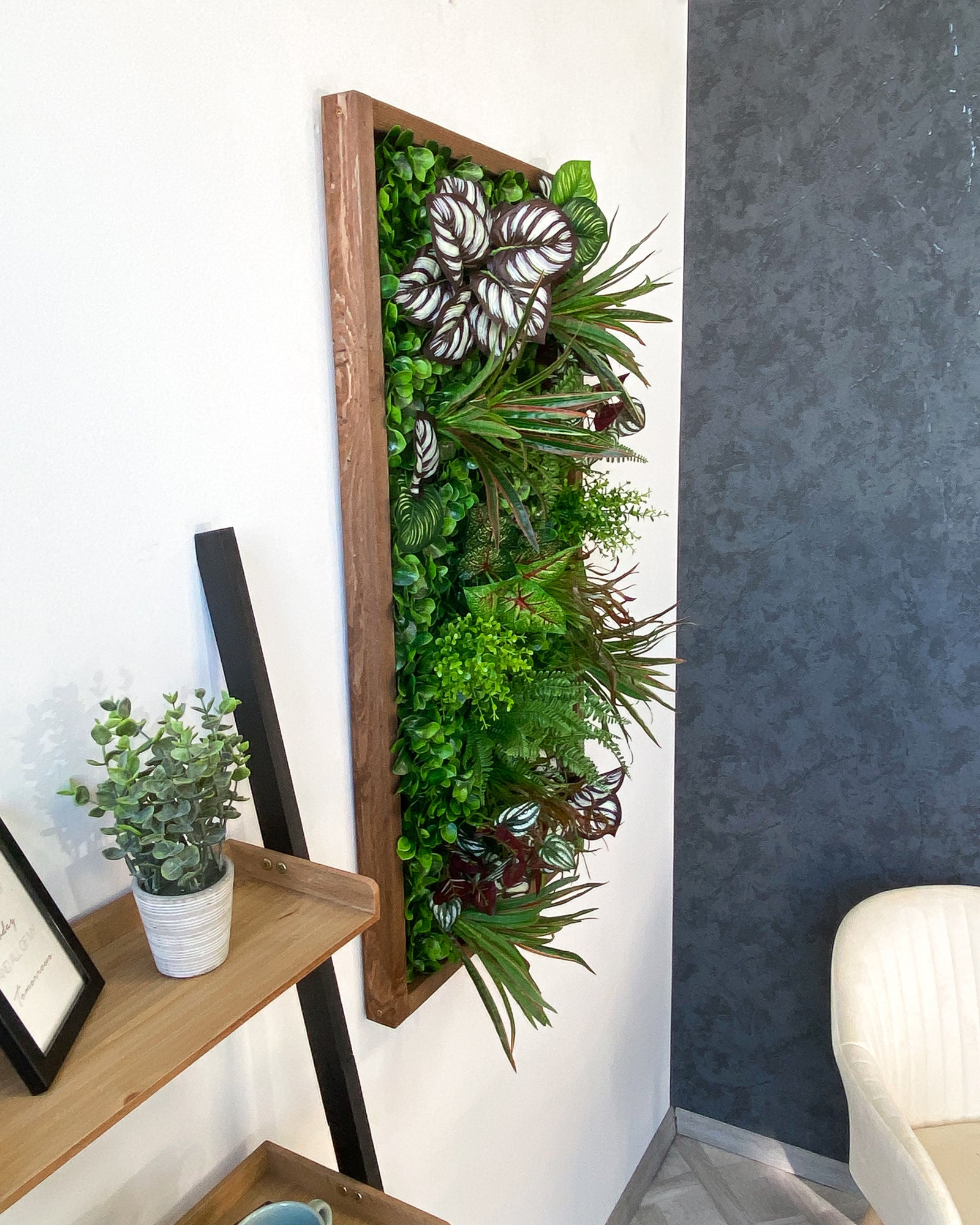 Plant Frame „Sorna“ - Künstliches Pflanzenbild im Tropen-Design aus Realtouch-Kunstpflanzen