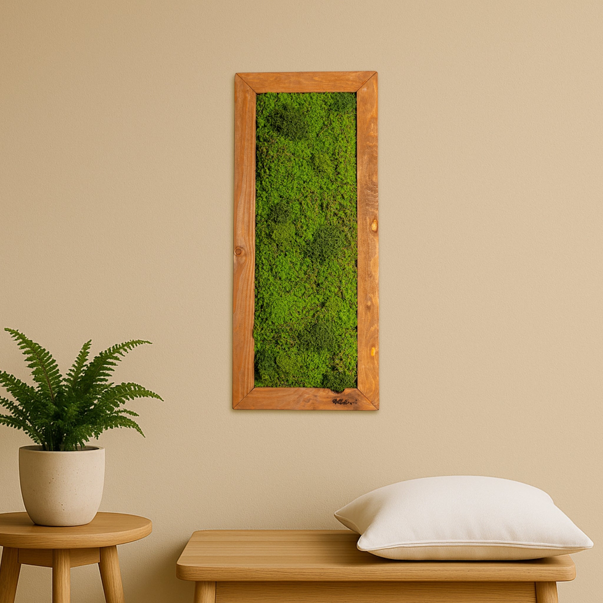 Moosbild in braunen Rahmen 